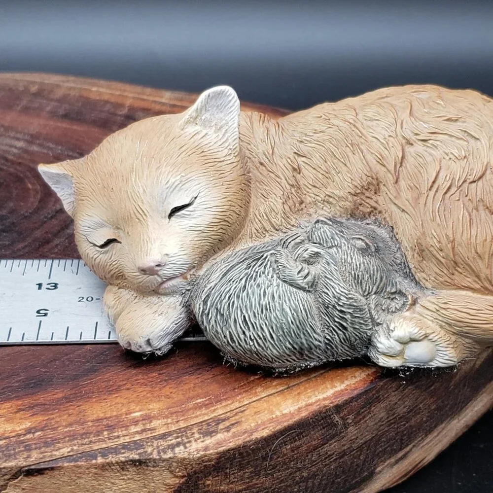 VTG Resin Cat Figurine Sleeping Orange Tabby & Mouse Taiwan 5.5